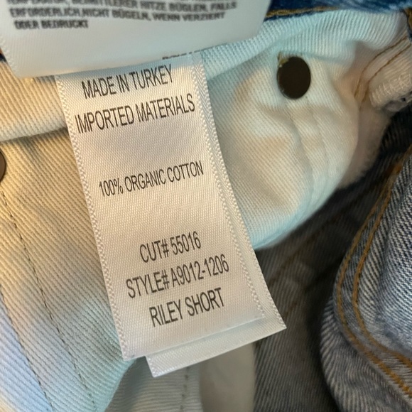 Agolde Riley Shorts - Picture 8 of 16